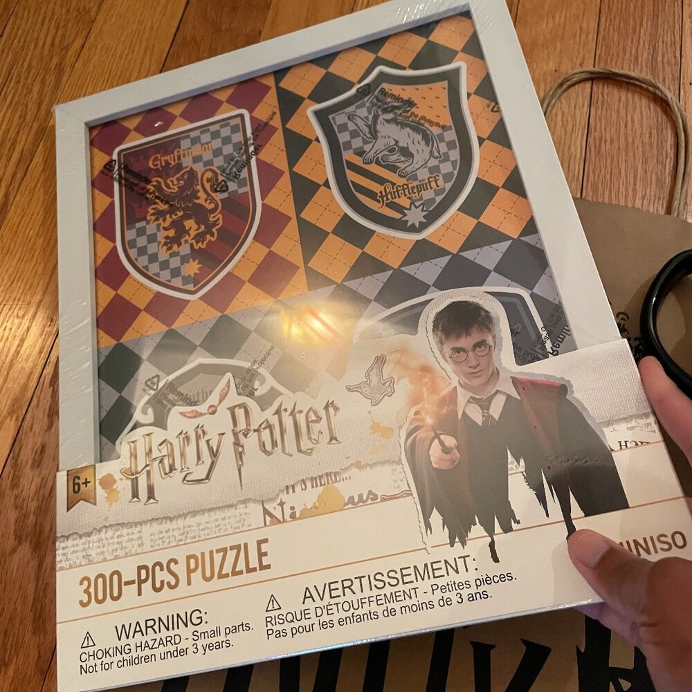 Harry Potter Miniso Gift Set with rare Ravenclaw Journal & Ceramic Reed Diffuser - Picture 6 of 14